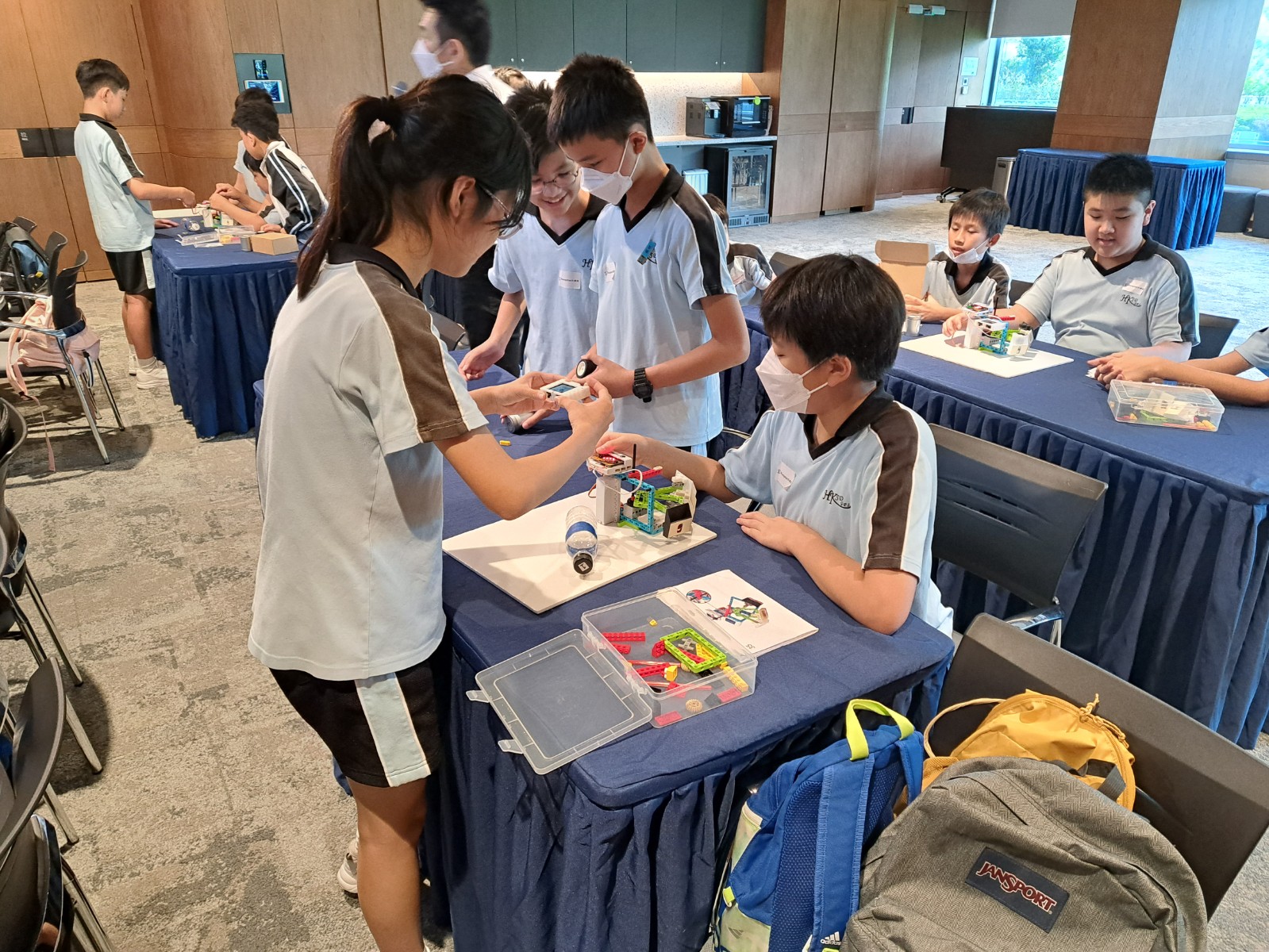 AI Tour - Hong Kong Southern District Government Primary School